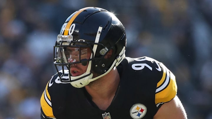 Pittsburgh Steelers linebacker T.J. Watt (90).