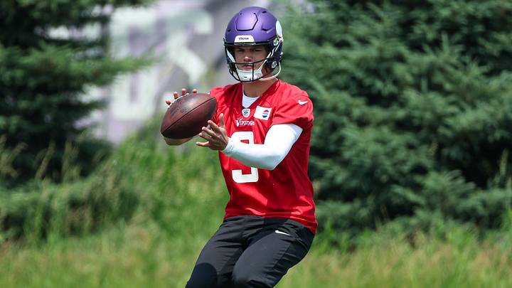 Jun 10, 2025; Minneapolis, MN, USA; Minnesota Vikings quarterback J.J. McCarthy (9) practices during minicamp at the Minnesota Vikings Training Facility. Jun 10, 2025; Minneapolis, MN, USA; Minnesota Vikings quarterback J.J. McCarthy (9) practices during minicamp at the Minnesota Vikings Training Facility.