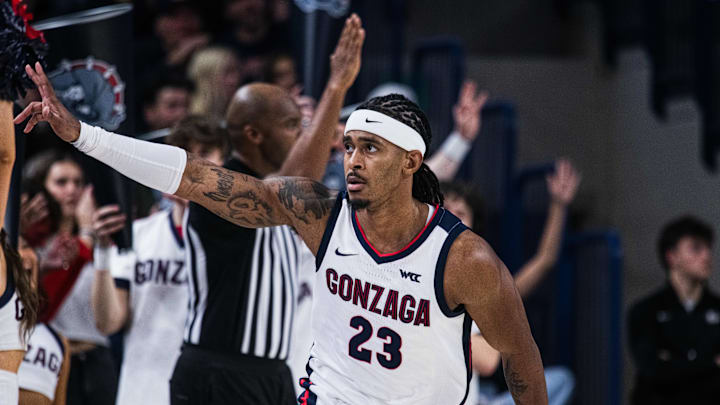 Gonzaga Bulldogs guard Adam Miller (23).