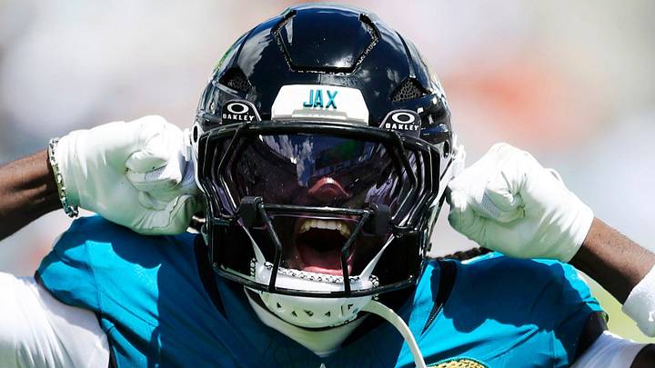 Jacksonville Jaguars wide receiver Brian Thomas Jr. (7) reacts to his reception during the first quarter of an NFL football matchup at EverBank Stadium on Sunday, Sept. 13, 2026, in Jacksonville, Fla. [Corey Perrine/Florida Times-Union]