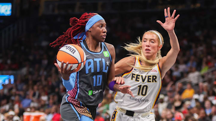 Rhyne Howard Suffers Injury Scare After Lexie Hull Collision in Dream-Fever