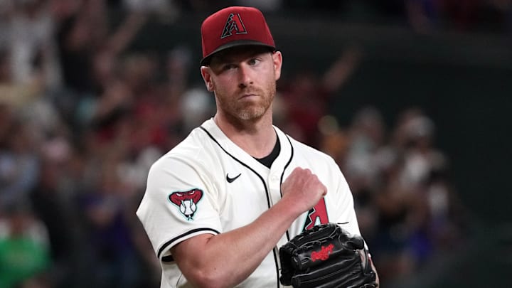 Jul 19, 2025; Phoenix, Arizona, USA; Arizona Diamondbacks pitcher Anthony DeSclafani (21) reacts after defeating the St. Louis Cardinals at Chase Field. Mandatory Credit: Rick Scuteri-Imagn Images