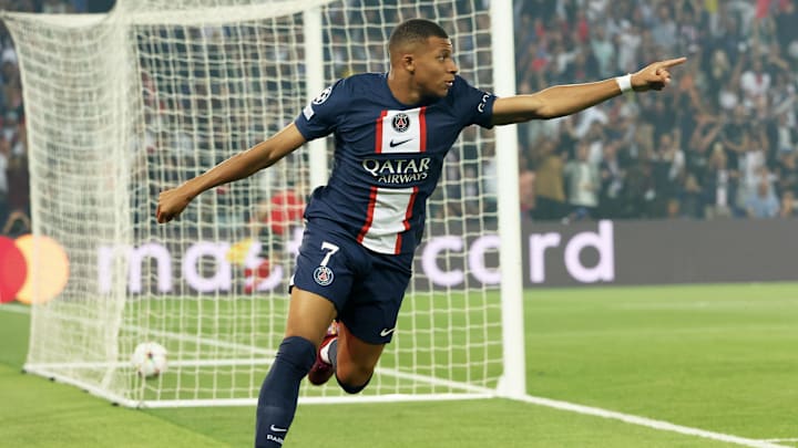 Grâce à son doublé hier soir, Kylian Mbappé a donné la victoire au PSG contre la Juventus (2-1). Grâce à son doublé hier soir, Kylian Mbappé a donné la victoire au PSG contre la Juventus (2-1).