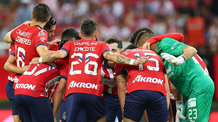 Chivas ya suma cuatro partidos sin conocer la victoria, cosechando un punto de doce posibles. Chivas ya suma cuatro partidos sin conocer la victoria, cosechando un punto de doce posibles.