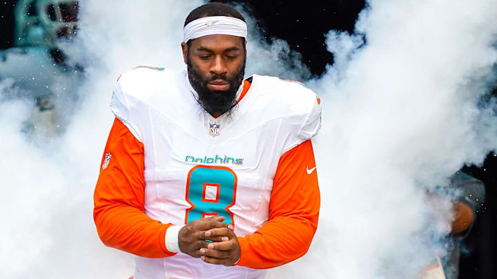 Nov 9, 2025; Miami Gardens, Florida, USA; Miami Dolphins outside linebacker Matthew Judon (8) runs on the field before a game against the Buffalo Bills at Hard Rock Stadium. Nov 9, 2025; Miami Gardens, Florida, USA; Miami Dolphins outside linebacker Matthew Judon (8) runs on the field before a game against the Buffalo Bills at Hard Rock Stadium.
