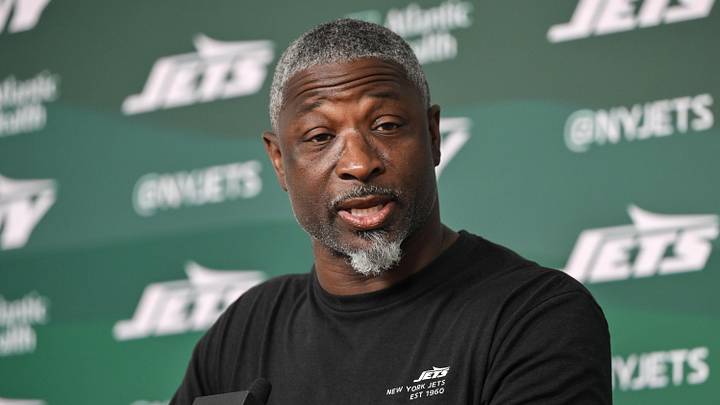 New York Jets head coach Aaron Glenn New York Jets head coach Aaron Glenn