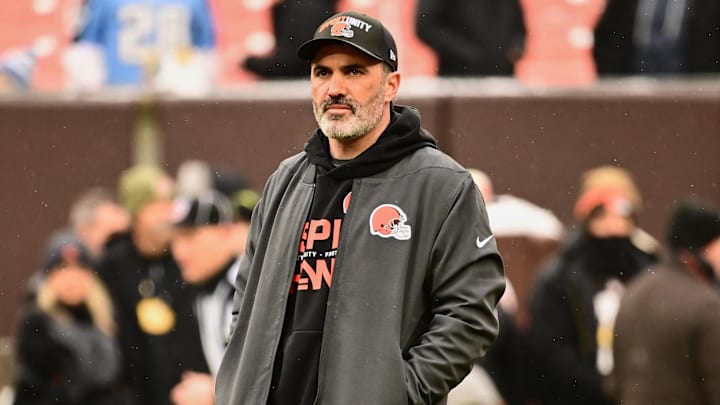 Cleveland Browns head coach Kevin Stefanski looks on before the game against the Tennessee Titans at Huntington Bank Field.