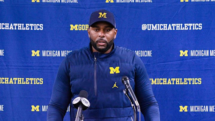 Michigan v Northwestern Michigan v Northwestern