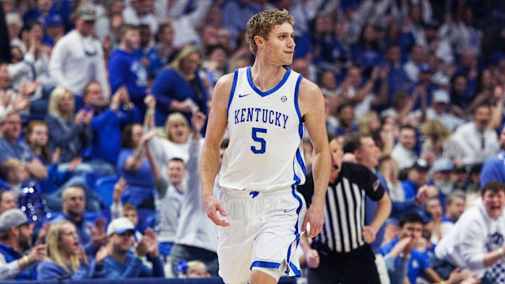 Kentucky Wildcats guard Collin Chandler (5) Kentucky Wildcats guard Collin Chandler (5)