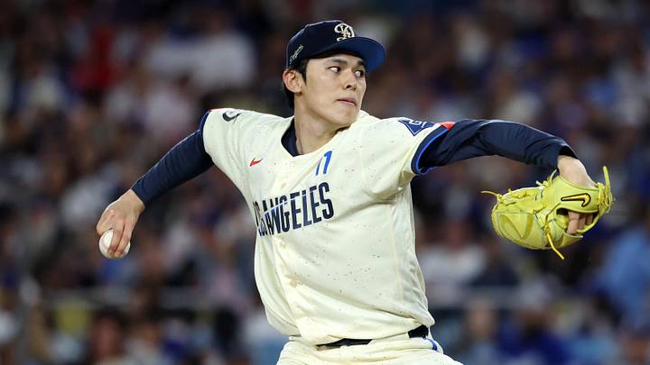 Los Angeles Dodgers pitcher Roki Sasaki (11) pitches