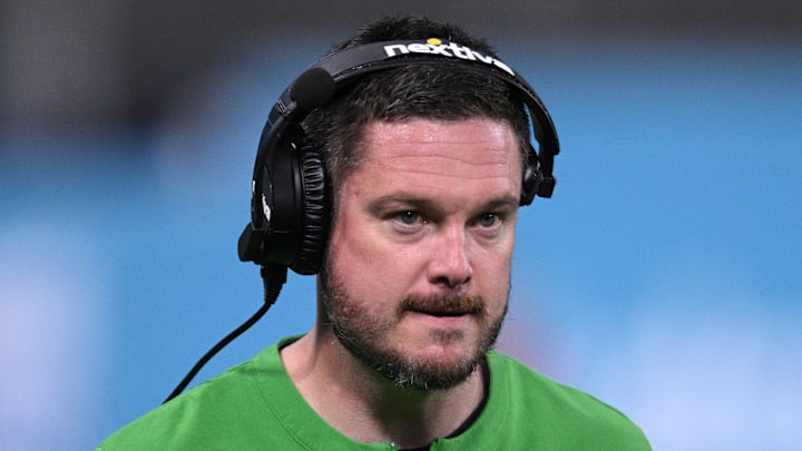 Dec 28, 2022; San Diego, CA, USA; Oregon Ducks head coach Dan Lanning looks on from the sideline during the second half against the North Carolina Tar Heels of the 2022 Holiday Bowl at Petco Park. Mandatory Credit: Orlando Ramirez-Imagn Images