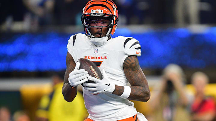 Nov 17, 2024; Inglewood, California, USA; Cincinnati Bengals wide receiver Tee Higgins (5) catches a pass for a touchdown against the Los Angeles Chargers during the second half at SoFi Stadium. Mandatory Credit: Gary A. Vasquez-Imagn Images Nov 17, 2024; Inglewood, California, USA; Cincinnati Bengals wide receiver Tee Higgins (5) catches a pass for a touchdown against the Los Angeles Chargers during the second half at SoFi Stadium. Mandatory Credit: Gary A. Vasquez-Imagn Images