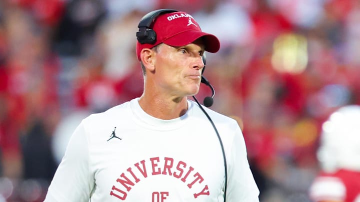 Oklahoma Sooners head coach Brent Venables reacts during the second half against the Houston Cougars at Gaylord Family-Oklahoma Memorial Stadium. 