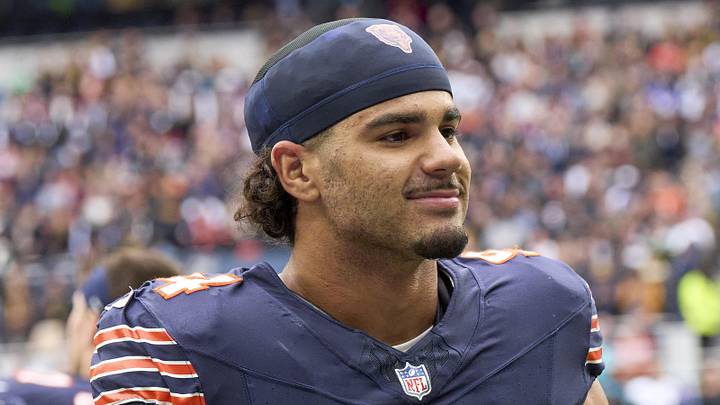 Chicago Bears defensive end Austin Booker