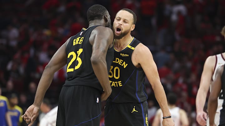 Curry and Green combined for 38 points to lift the Warriors 