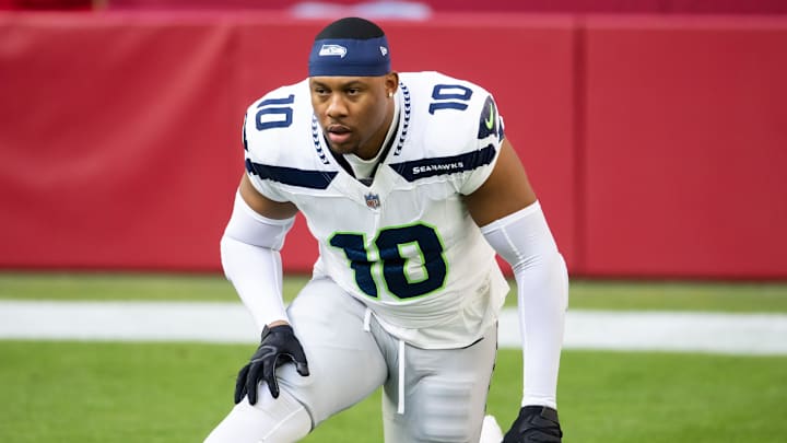 Dec 8, 2024; Glendale, Arizona, USA; Seattle Seahawks linebacker Uchenna Nwosu (10) against the Arizona Cardinals at State Farm Stadium. Mandatory Credit: Mark J. Rebilas-Imagn Images