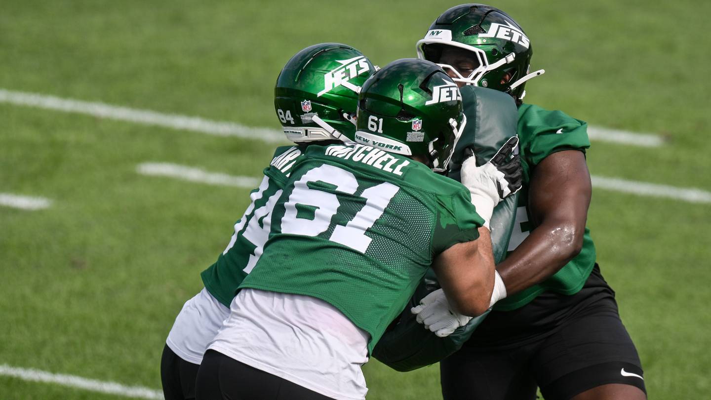 Jets' Top Tackles Outclass Giants' All-Pro Andrew Thomas Despite League Rankings