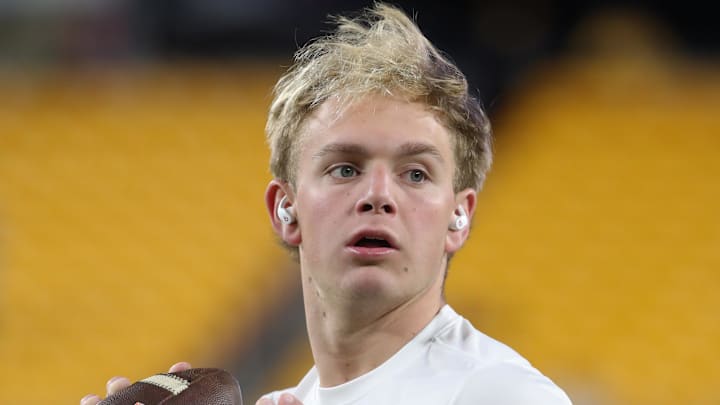 After one season spent in the Mountain West, this quarterback could spark Power Four interest after a season with more than 4,000 total yards and 33 total touchdowns.