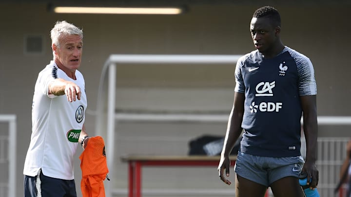 Didider Deschamps et Benjamin Mendy en pleine préparation pour le Mondial 2018