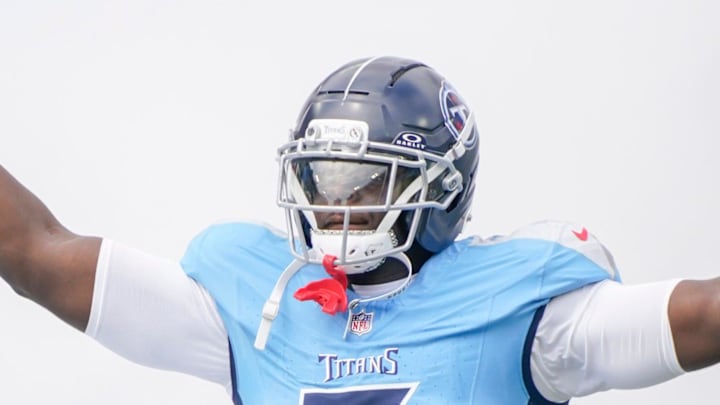 Tennessee Titans linebacker Oluwafemi Oladejo takes the field before the game against the Indianapolis Colts. Tennessee Titans linebacker Oluwafemi Oladejo takes the field before the game against the Indianapolis Colts.
