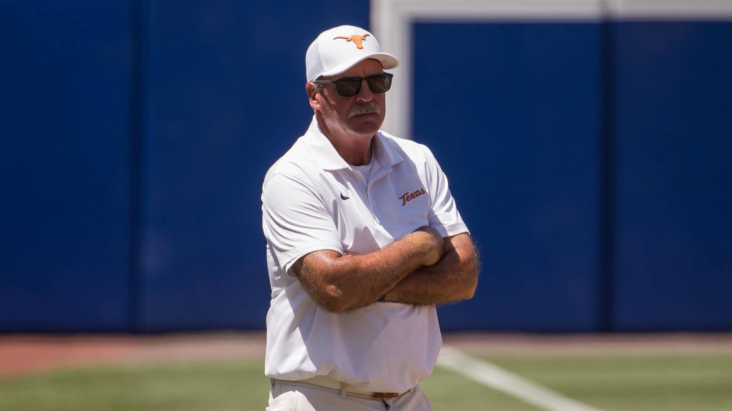 The Turning Point in Texas Softball's Two Wins vs Tennessee in WCWS Semifinals
