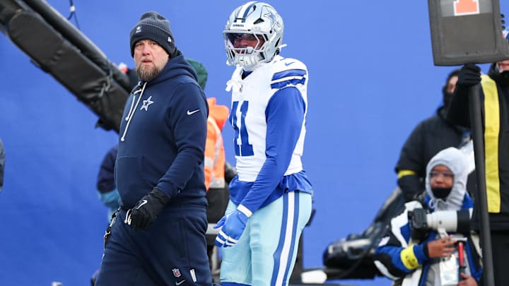 Dallas Cowboys DE Donovan Ezeiruaku leaves the field after being ejected during the third quarter against the New York Giants.