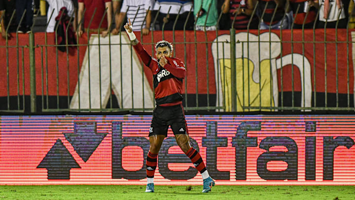 Gabigol abriu o placar da partida nesta quinta-feira