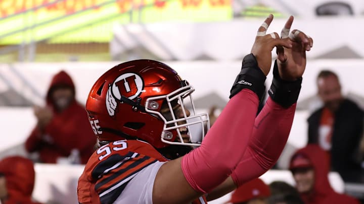 Oct 11, 2025; Salt Lake City, Utah, USA; Utah Utes offensive lineman Spencer Fano (55) celebrates a touchdown against the Arizona State Sun Devils during the third quarter at Rice-Eccles Stadium. Mandatory Credit: Rob Gray-Imagn Images Oct 11, 2025; Salt Lake City, Utah, USA; Utah Utes offensive lineman Spencer Fano (55) celebrates a touchdown against the Arizona State Sun Devils during the third quarter at Rice-Eccles Stadium. Mandatory Credit: Rob Gray-Imagn Images