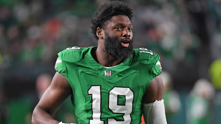 Nov 3, 2024; Philadelphia, Pennsylvania, USA; Philadelphia Eagles linebacker Josh Sweat (19) against the Jacksonville Jaguars at Lincoln Financial Field. Mandatory Credit: Eric Hartline-Imagn Images Nov 3, 2024; Philadelphia, Pennsylvania, USA; Philadelphia Eagles linebacker Josh Sweat (19) against the Jacksonville Jaguars at Lincoln Financial Field. Mandatory Credit: Eric Hartline-Imagn Images