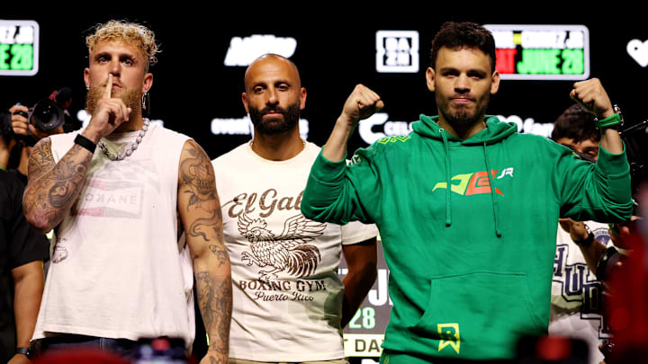Jake Paul v Julio Cesar Chavez Jr.