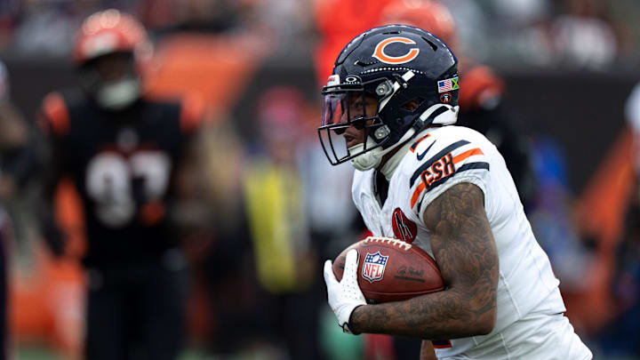 Chicago Bears wide receiver DJ Moore (2) runs for a touchdown in the fourth quarter of the NFL football game between Chicago Bears and Cincinnati Bengals at Paycor Stadium in Cincinnati on Nov. 2, 2025.