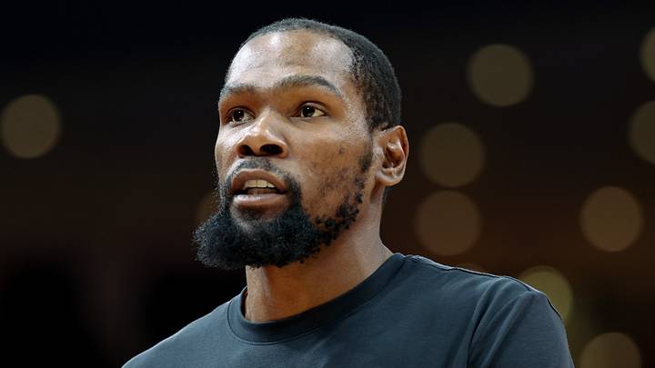 Houston Rockets forward Kevin Durant (7) warms up Houston Rockets forward Kevin Durant (7) warms up