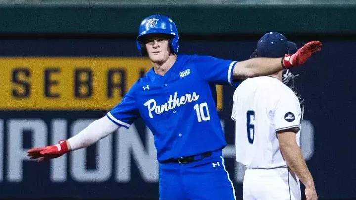 Former Georgia State third baseman Wills Maginnis reaches second base off a double during 2026 season. Former Georgia State third baseman Wills Maginnis reaches second base off a double during 2026 season.