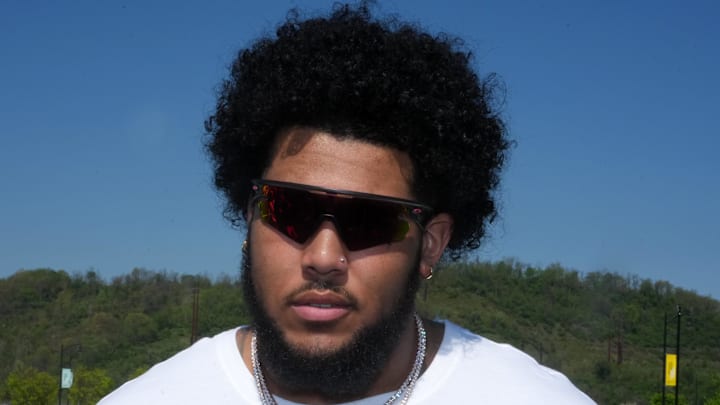 Alabama Crimson Tide tackle Kadyn Proctor