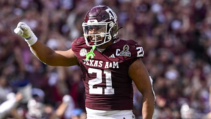 Texas A&M Aggies linebacker Taurean York celebrates during the game against the Miami Hurricanes