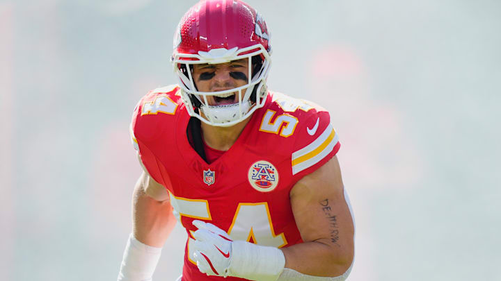 Kansas City Chiefs LB Leo Chenal runs onto the field during player introductions before the game against the Raiders.