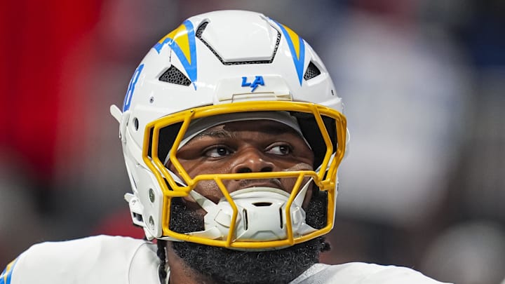 Los Angeles Chargers guard Jamaree Salyer