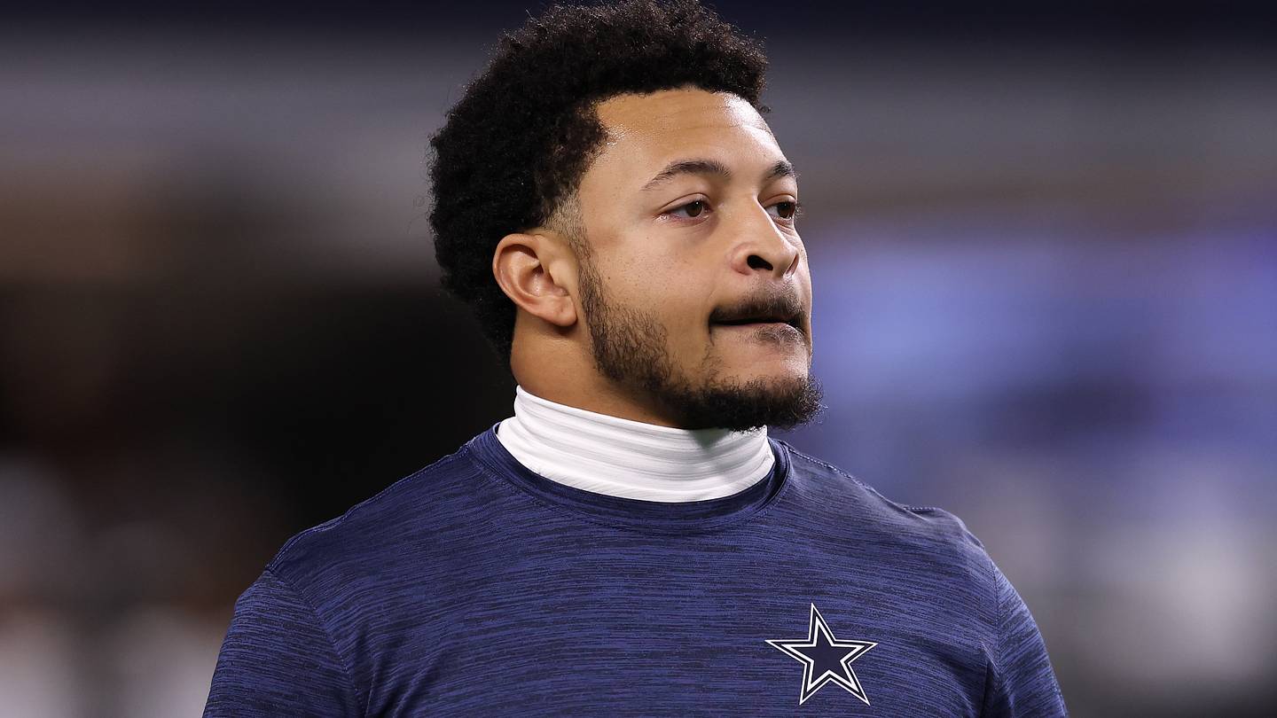 Dallas Cowboys' Rushing Battle: Davis Shines, Vaughn Struggles