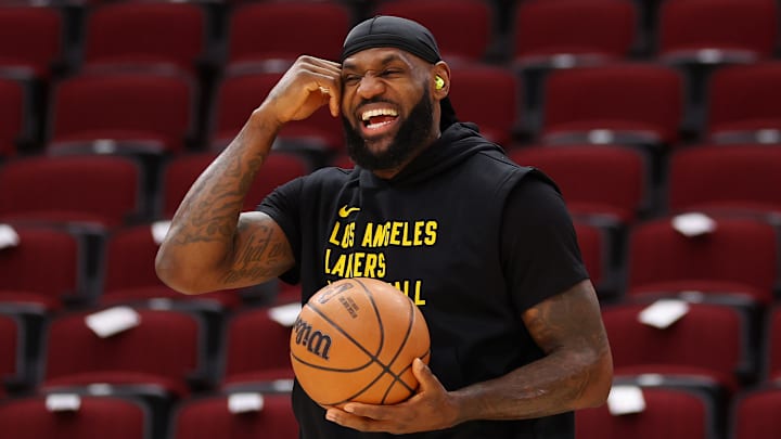 Los Angeles Lakers v Chicago Bulls