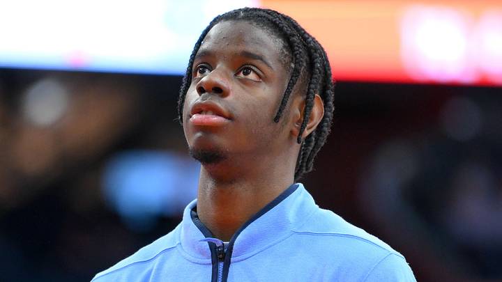 Feb 21, 2026; Syracuse, New York, USA; North Carolina Tar Heels forward Caleb Wilson (8) looks on prior to the game against the Syracuse Orange at the JMA Wireless Dome. Mandatory Credit: Rich Barnes-Imagn Images Feb 21, 2026; Syracuse, New York, USA; North Carolina Tar Heels forward Caleb Wilson (8) looks on prior to the game against the Syracuse Orange at the JMA Wireless Dome. Mandatory Credit: Rich Barnes-Imagn Images