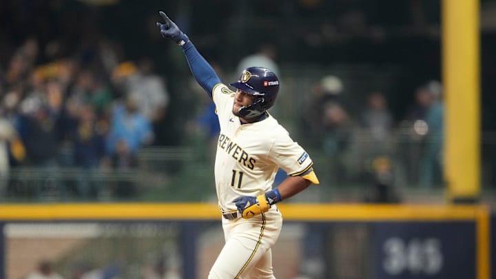 National League Championship Series - Los Angeles Dodgers v Milwaukee Brewers - Game Two