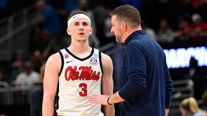 Mar 21, 2025; Milwaukee, WI, USA; Mississippi Rebels head coach Chris Beard talks to guard Sean Pedulla (3) during the second half of a first round NCAA men’s tournament game against the North Carolina Tar Heels at Fiserv Forum. Mandatory Credit: Benny Sieu-Imagn Images Mar 21, 2025; Milwaukee, WI, USA; Mississippi Rebels head coach Chris Beard talks to guard Sean Pedulla (3) during the second half of a first round NCAA men’s tournament game against the North Carolina Tar Heels at Fiserv Forum. Mandatory Credit: Benny Sieu-Imagn Images