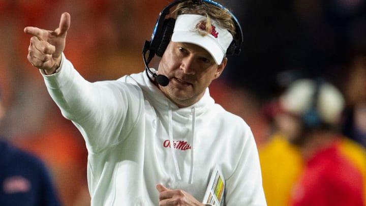 Pat Forde believes Auburn and Michigan fans would understand Ole Miss allowing Lane Kiffin to finish the season
