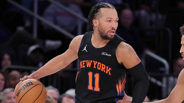 New York Knicks guard Jalen Brunson (11) controls the ball against Detroit Pistons guard Cade Cunningham (2) during the fourth quarter at Madison Square Garden. Mandatory Credit: Brad Penner-Imagn Images New York Knicks guard Jalen Brunson (11) controls the ball against Detroit Pistons guard Cade Cunningham (2) during the fourth quarter at Madison Square Garden. Mandatory Credit: Brad Penner-Imagn Images