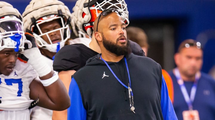 New Florida Gators offensive line coach Jonathan Decoster brings a thick stack of credentials to Gainesville.