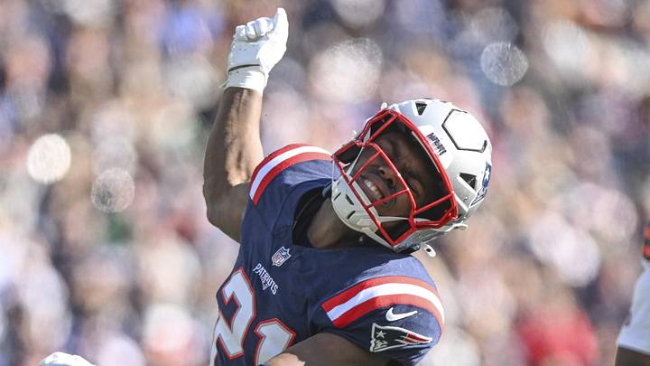 New England Patriots safety Jaylinn Hawkins