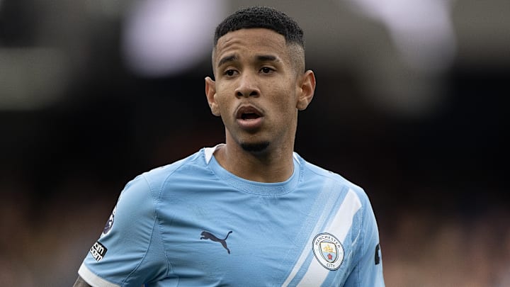 Savinho is set to extend his stay with Man City.