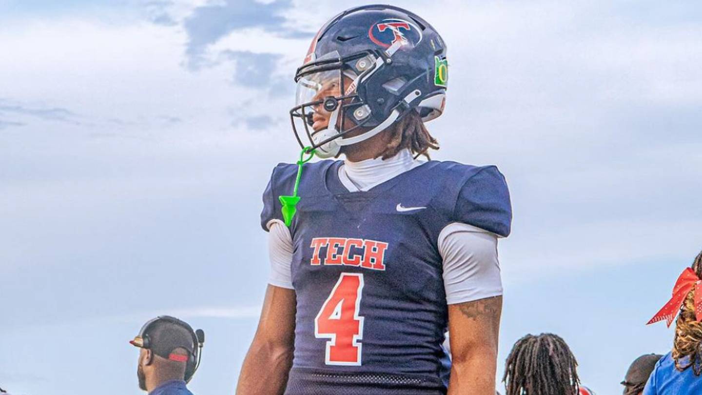 Oregon Ducks Five-Star Commit Dallas Wilson Visiting Florida Gators ...