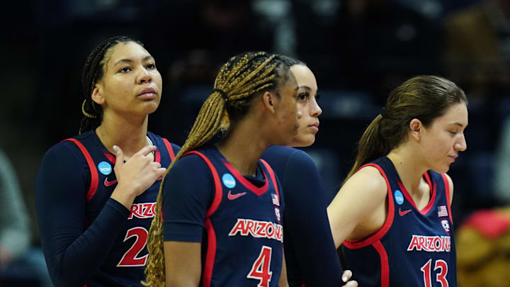 Mar 23, 2024; Storrs, Connecticut, USA; Arizona Wildcats head coach Adia Barnes with her team during a break in the action as they take on the Syracuse Orange at Harry A. Gampel Pavilion. Mandatory Credit: David Butler II-Imagn Images Mar 23, 2024; Storrs, Connecticut, USA; Arizona Wildcats head coach Adia Barnes with her team during a break in the action as they take on the Syracuse Orange at Harry A. Gampel Pavilion. Mandatory Credit: David Butler II-Imagn Images
