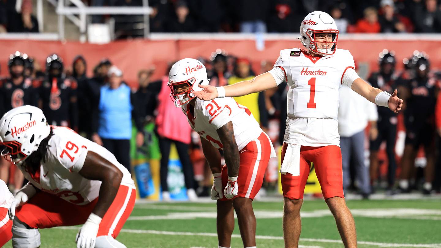 Multiple Table Fill In Houston Wasted Its Best Chance to Take Control of the Big 12 Race